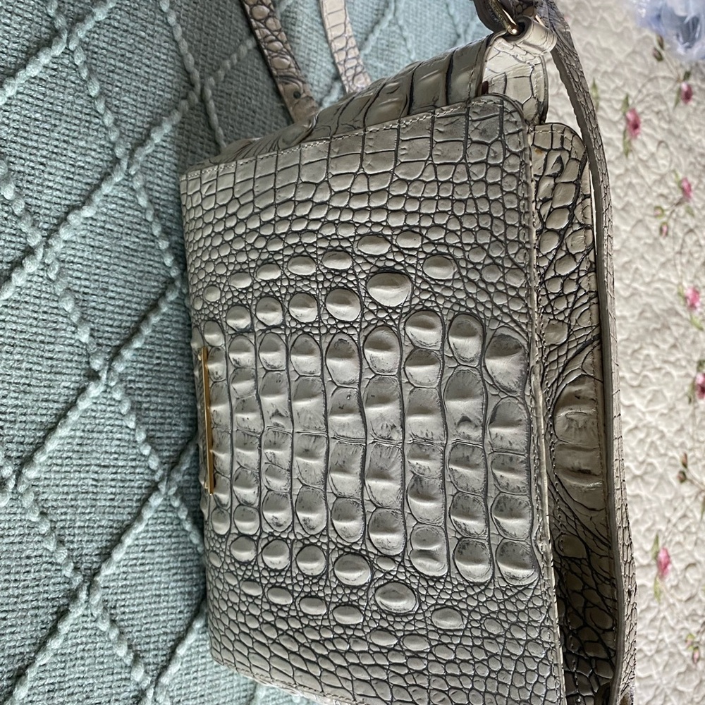 Brahmin Carrie AndesiteMelbourne -Embossed Crossbody Bag Moonrise